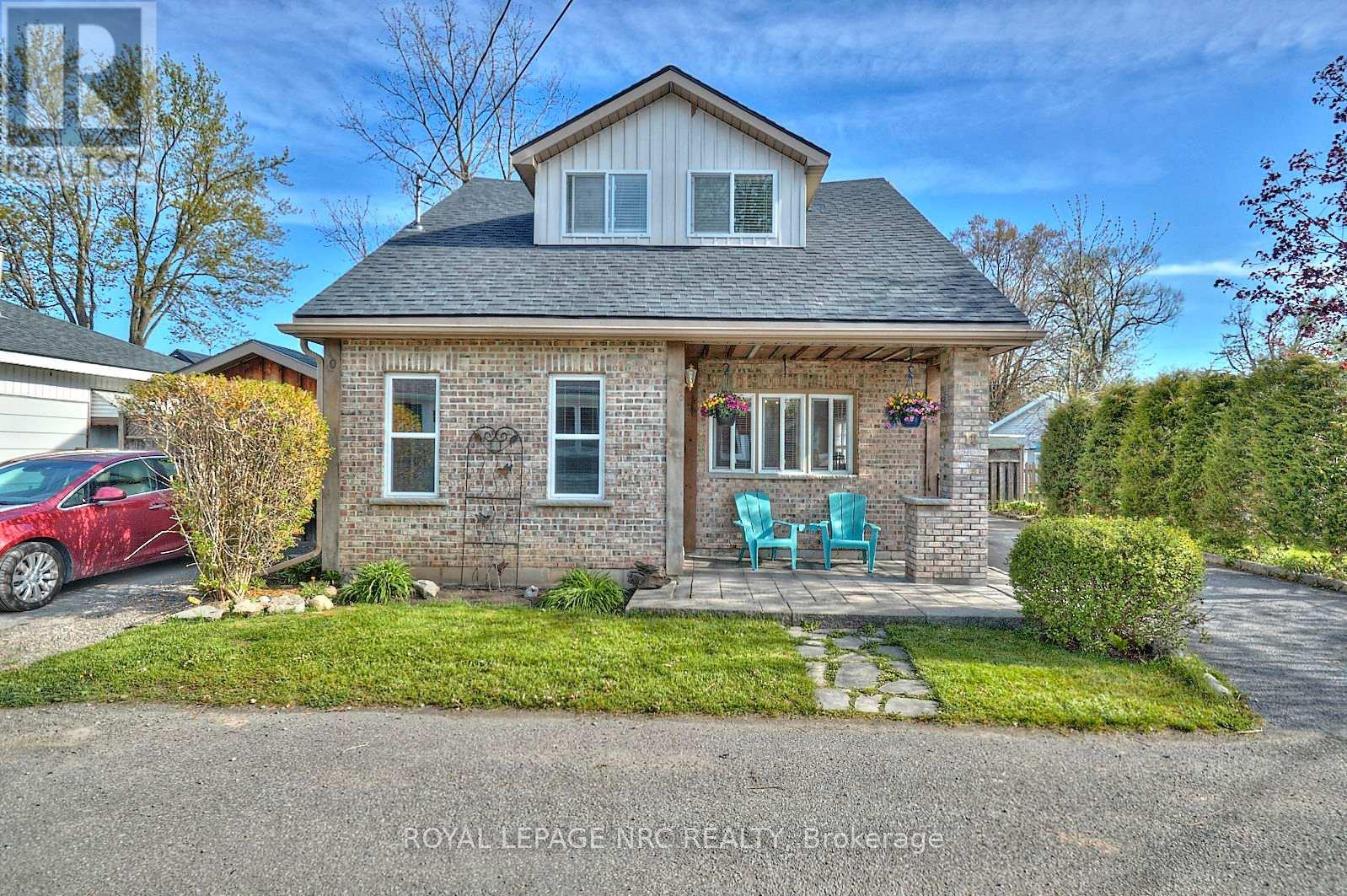 Detached at 12 CONWAY PLACE, Fort Erie (Crystal Beach)