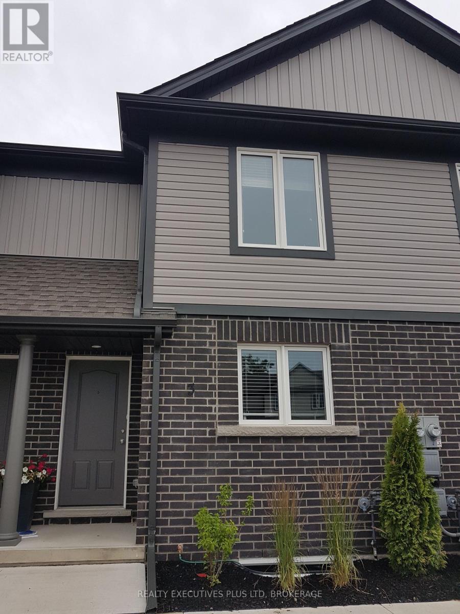 Townhouse at 3 - 7768 ASCOT CIRCLE, Niagara Falls (Ascot)