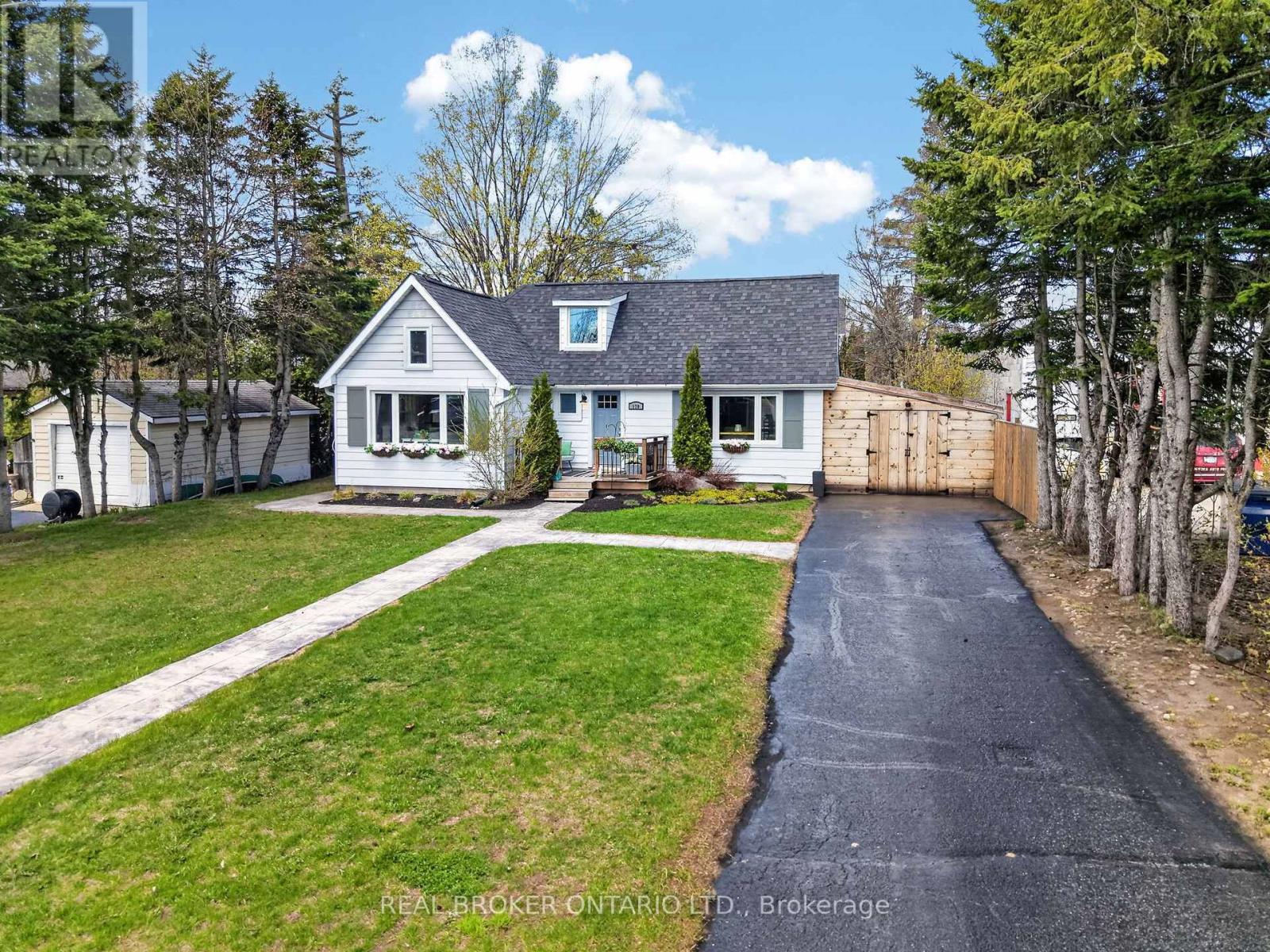 Detached at 170 GEORGE STREET, Gravenhurst (Muskoka (S))