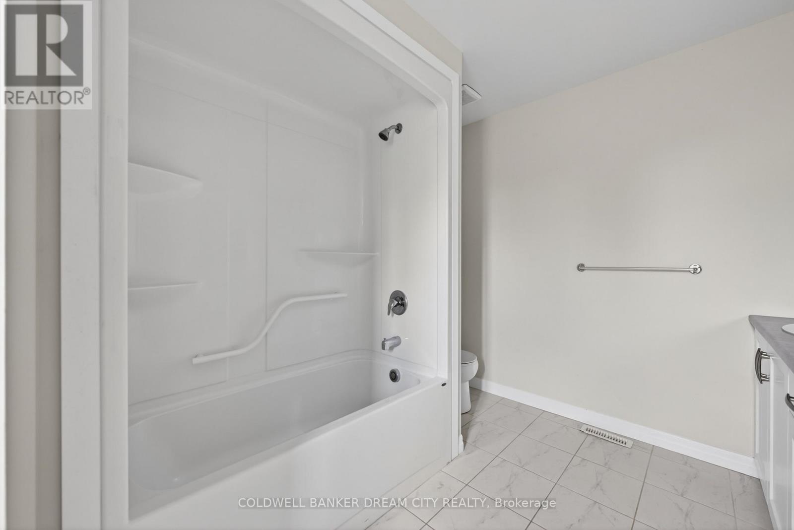 Detached at 98 LIVINGSTON DRIVE, Tillsonburg