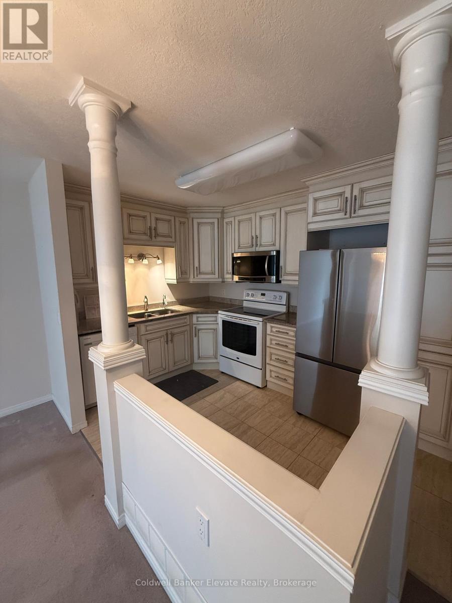 Townhouse at 9 - 2705 KINGSWAY DRIVE, Kitchener