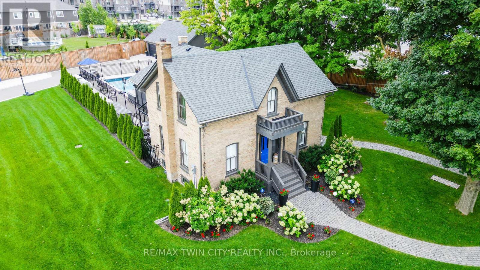 Detached at 920 ORR COURT, Kitchener