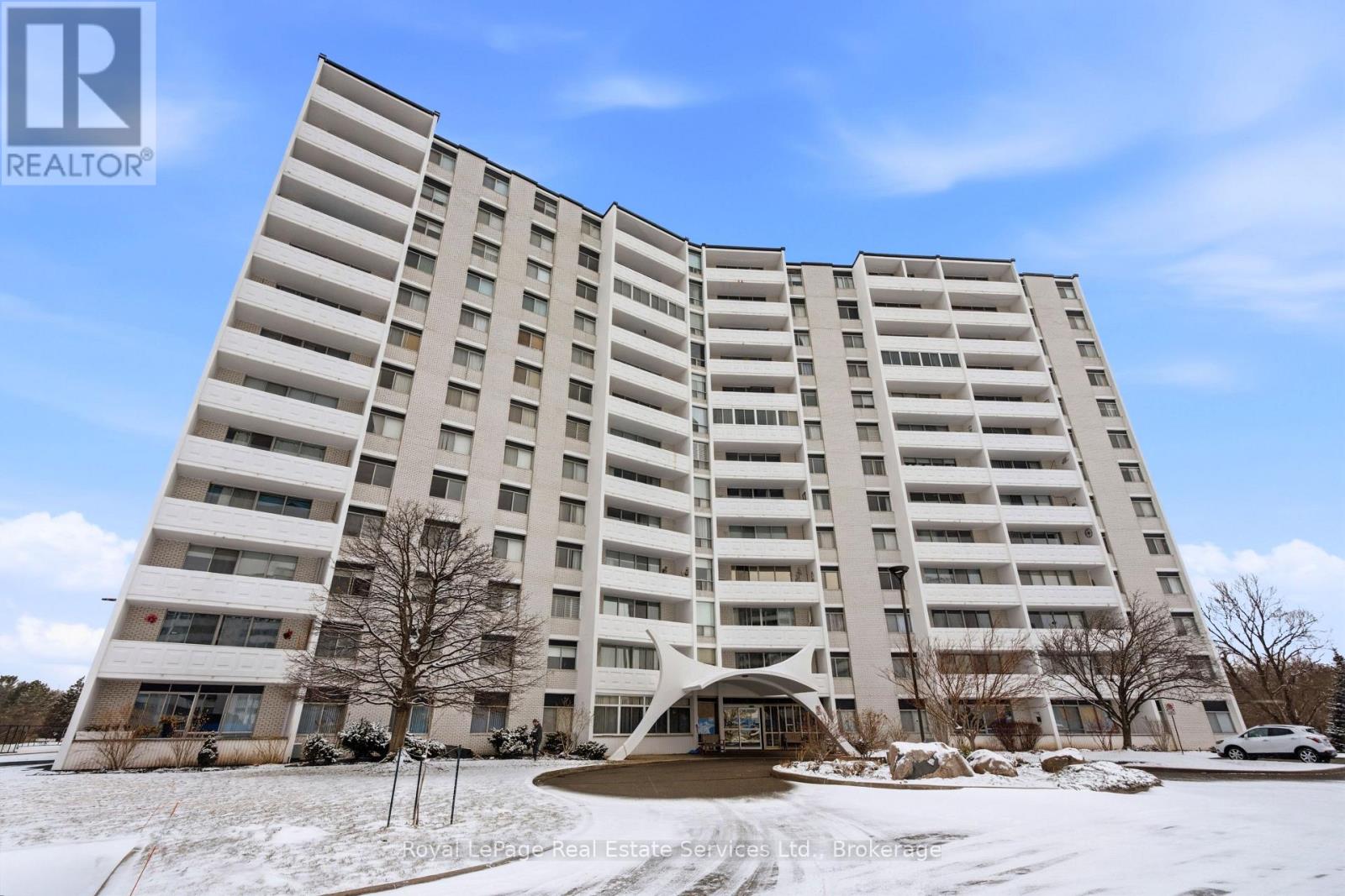 Apartment at 102 - 15 TOWERING HEIGHTS BOULEVARD, St. Catharines (Glendale/Glenridge)