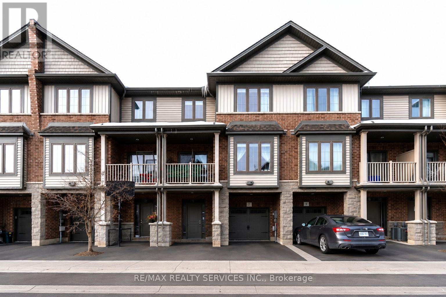 Townhouse at 7 RIDGESIDE LANE, Hamilton (Waterdown)