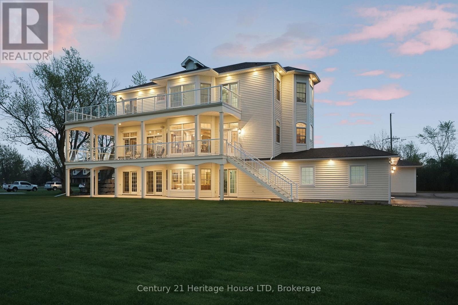 Detached at 4069 NIAGARA RIVER PARKWAY, Fort Erie (Black Creek)