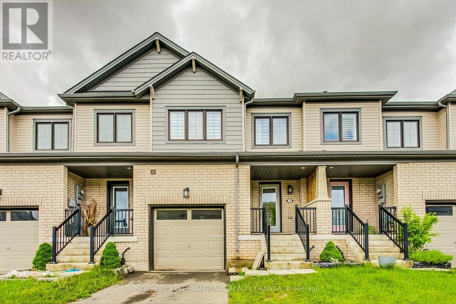 Townhouse at 131 PAGEBROOK CRESCENT, Hamilton (Stoney Creek Mountain)