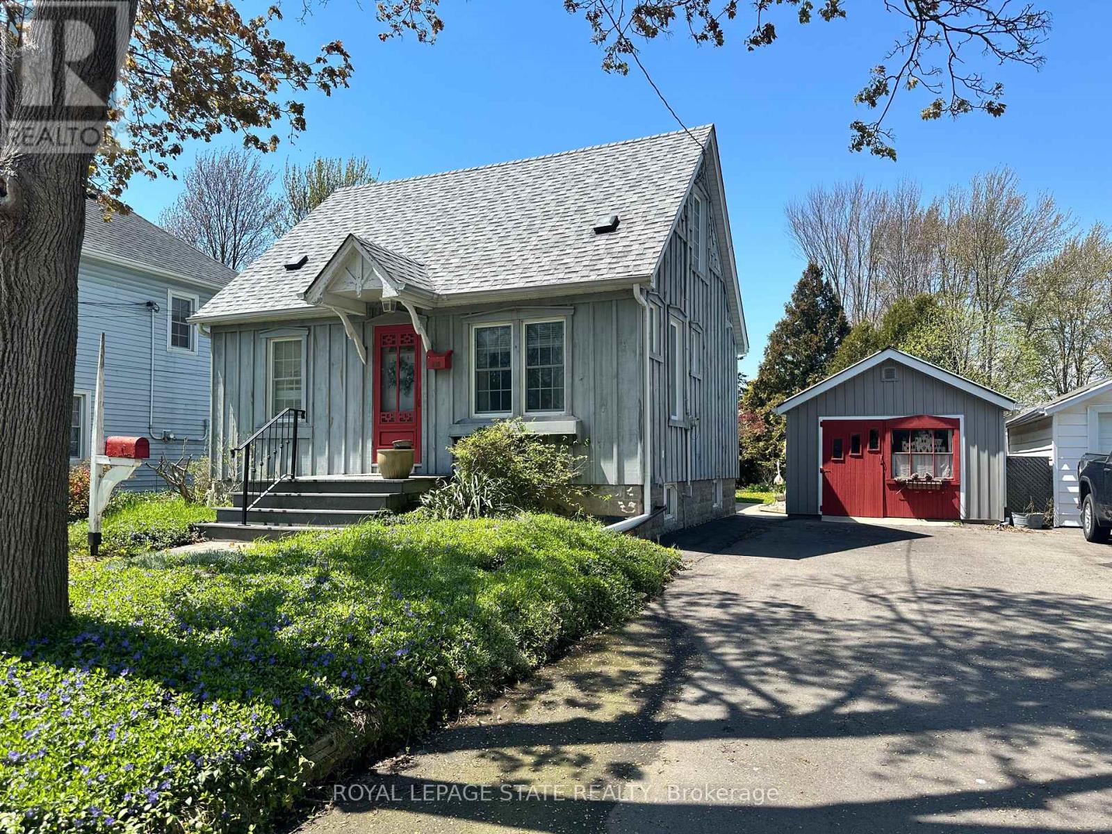 Detached at 618 PINE STREET, Haldimand (Dunnville)
