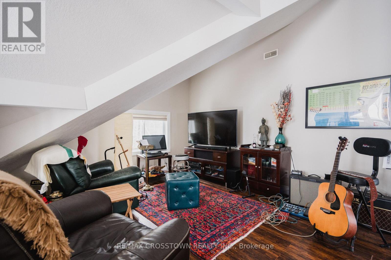Detached at 1367 PICKEREL AND JACK LAKE ROAD, Burk's Falls