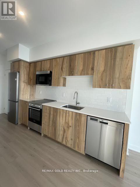 Apartment at 3505 - 25 WELLINGTON STREET S, Kitchener