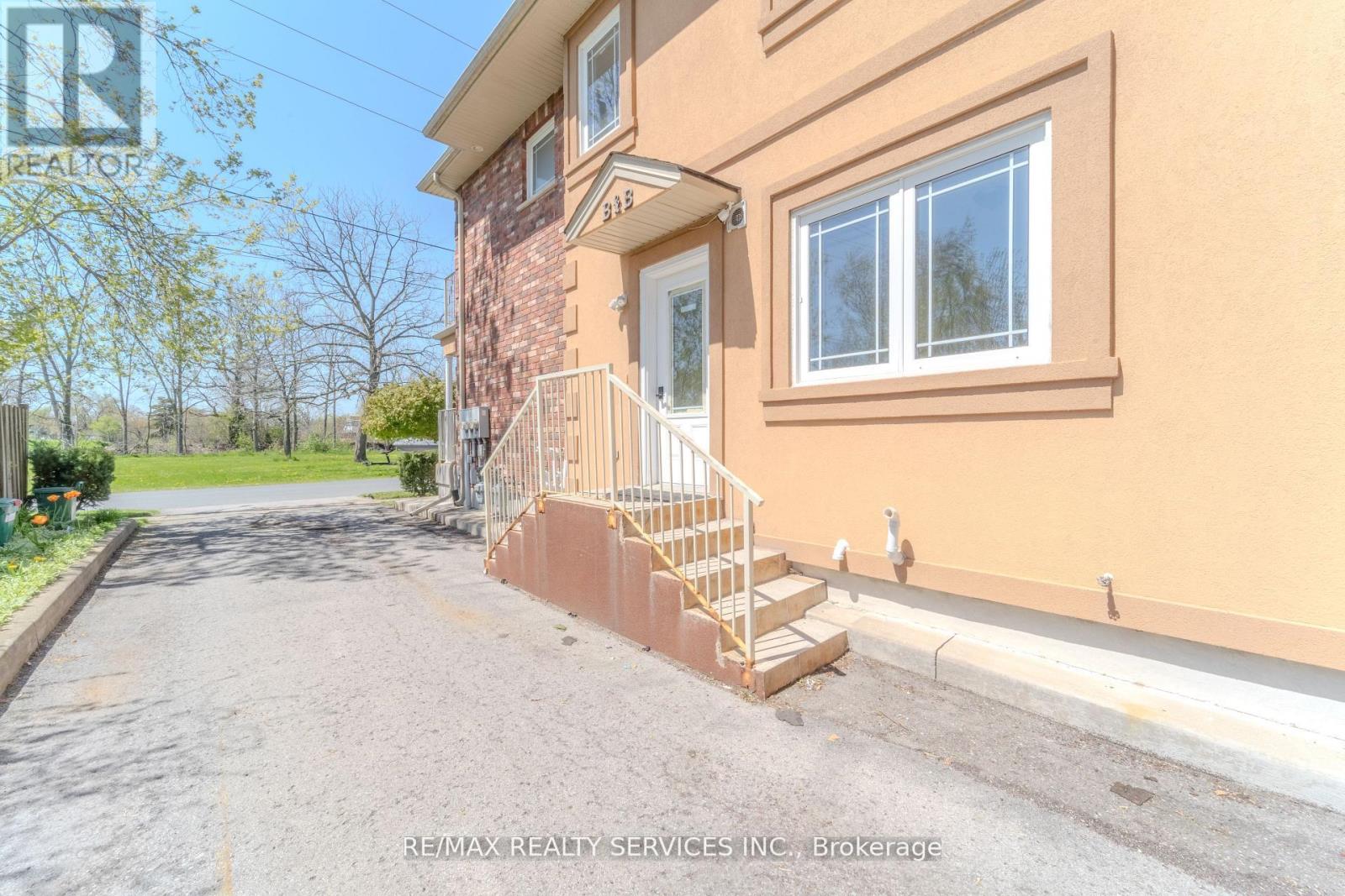 Detached at 8006 NORTON STREET S, Niagara Falls