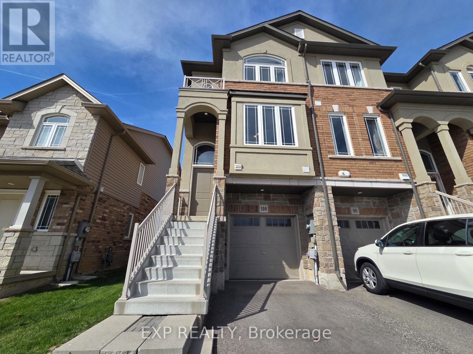 Townhouse at 100 LAGUNA VILLAGE CRESCENT, Hamilton