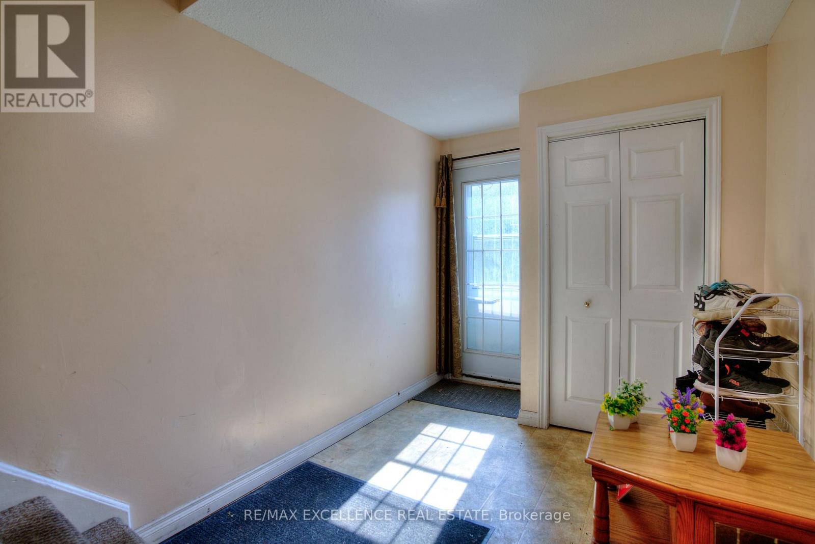 Townhouse at 11 PRISCILLA LANE, Hamilton