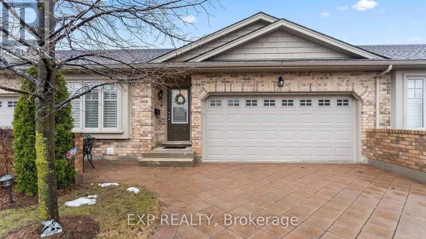 Townhouse at 14 - 2100 DENVIEW AVENUE, London
