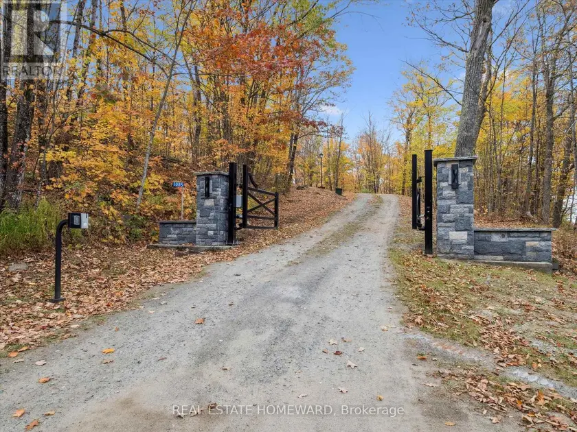 Detached at 1085 AUSTIN LANE, Lake of Bays