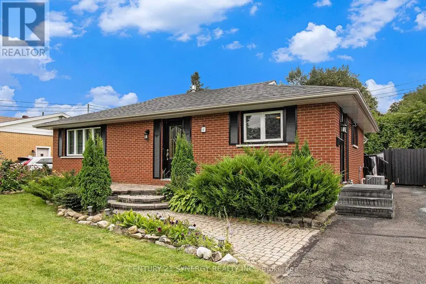 Detached at 92 JASPER AVENUE, Smiths Falls