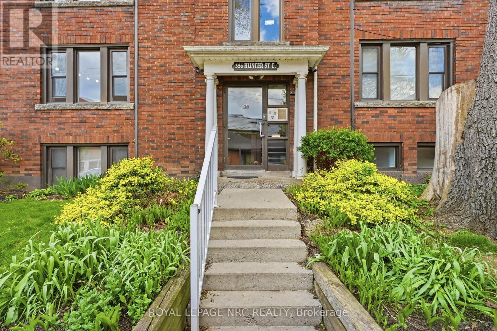 Apartment at 11 - 356 HUNTER STREET E, Hamilton (Stinson)