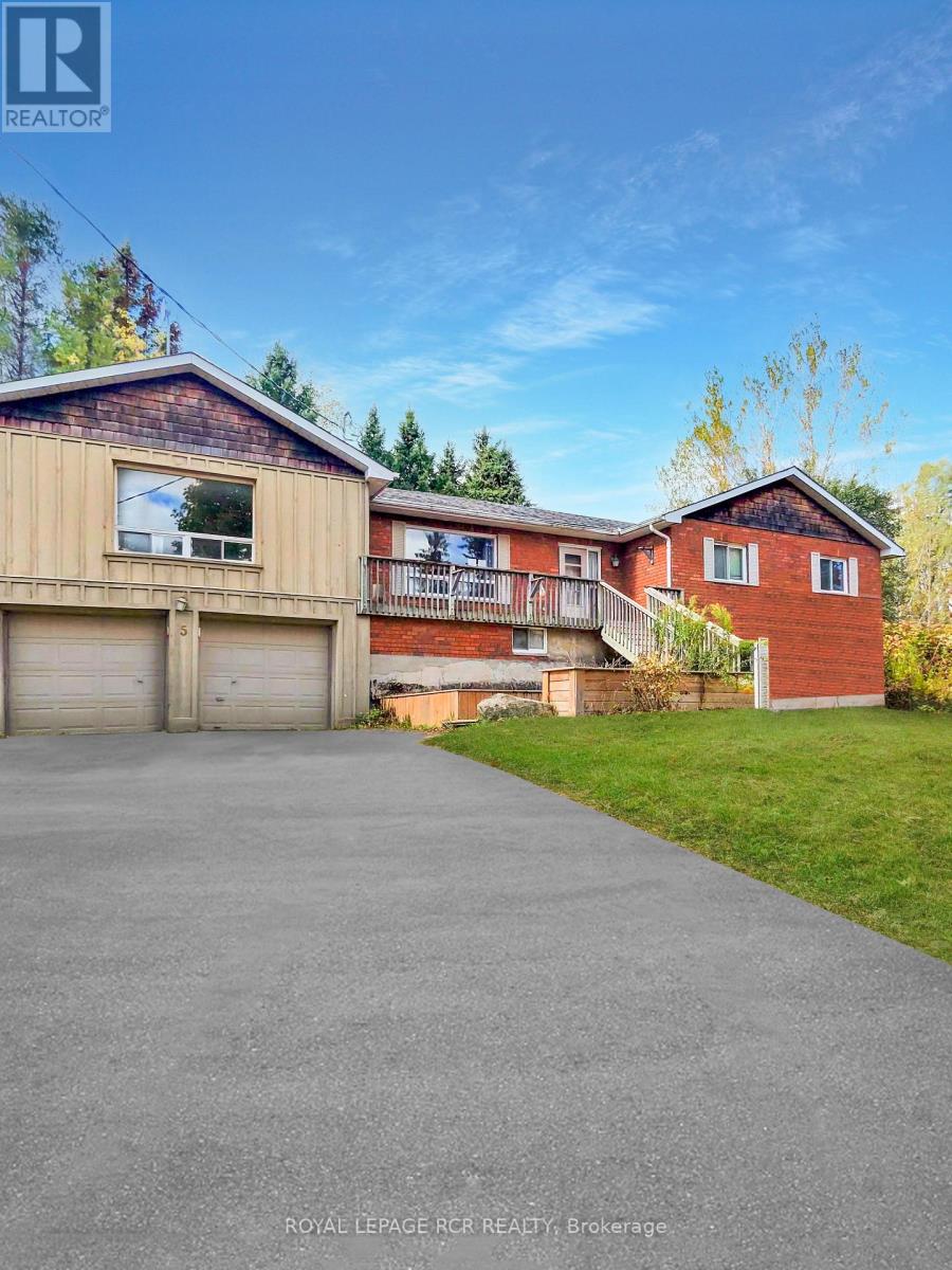 Detached at 5 CHURCH STREET, Amaranth