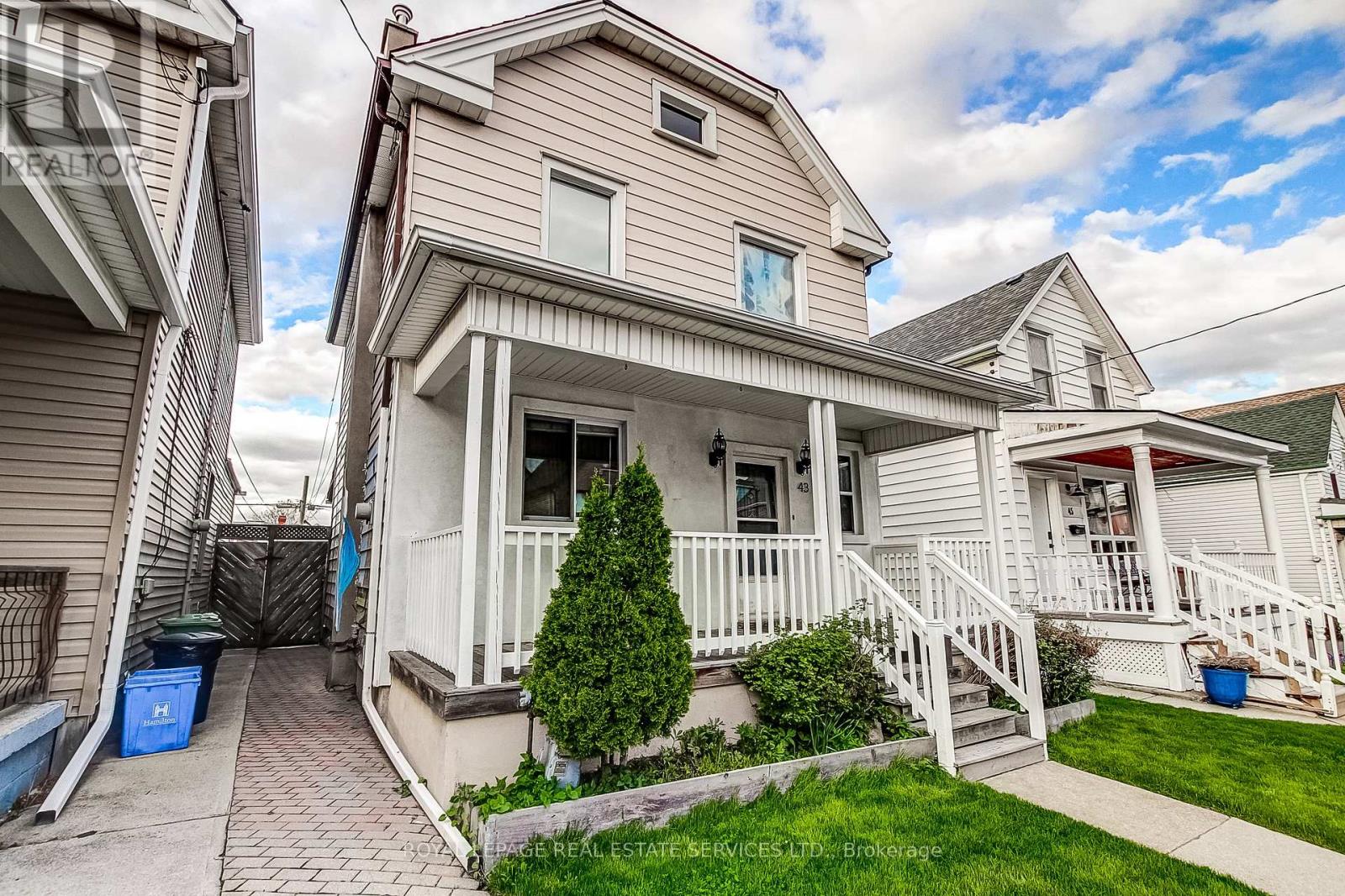 Detached at 43 ROSEMONT AVENUE, Hamilton (Stipley)