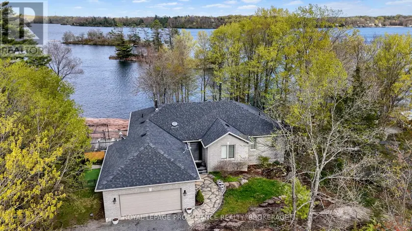 Detached at 4194C HIAWATHA LANE, Frontenac