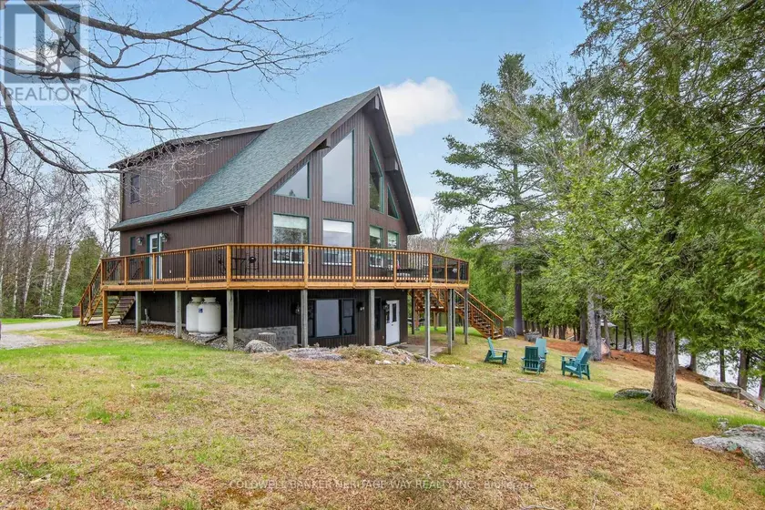 Detached at 1220 THOMAS LANE, Frontenac