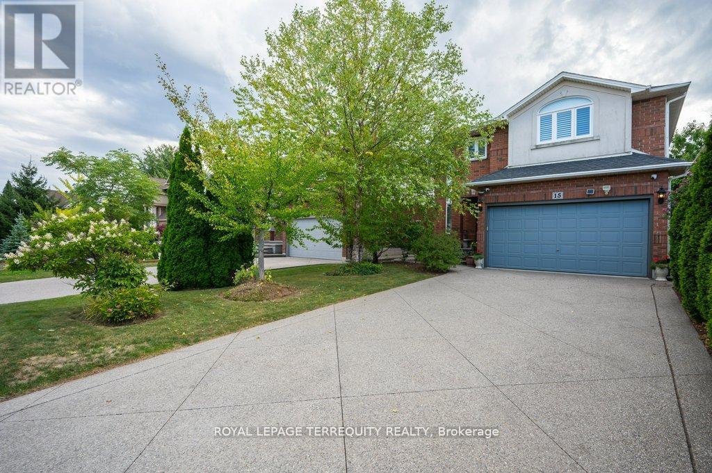 Detached at 15 ARMOUR CRESCENT, Hamilton (Meadowlands)