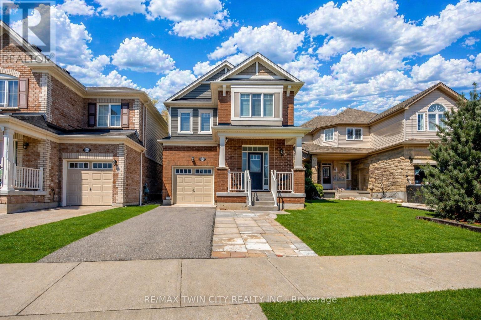 Detached at 661 DOON SOUTH DRIVE, Kitchener
