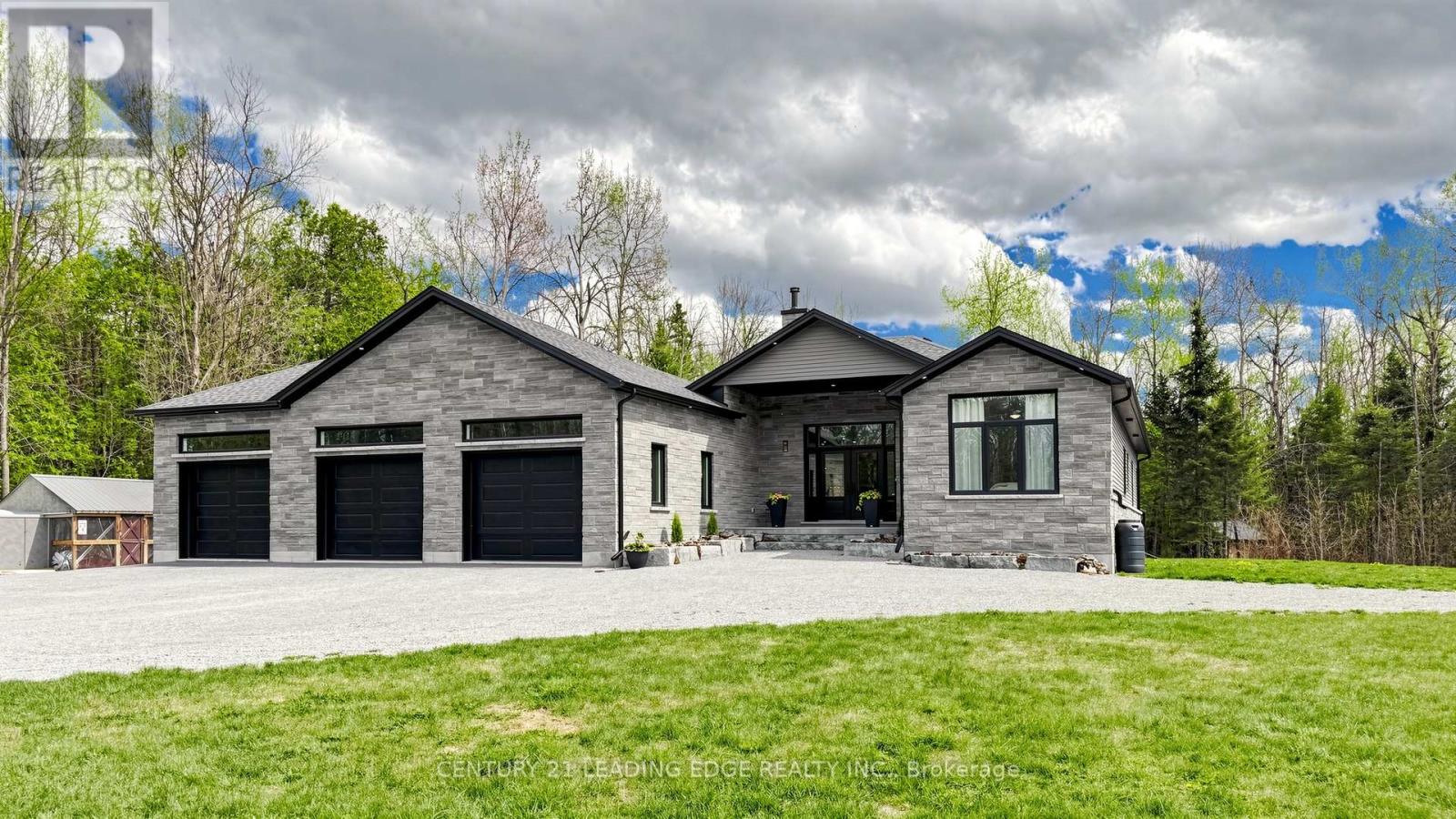 Detached at 99 KAGAWONG ROAD, Kawartha Lakes (Fenelon)
