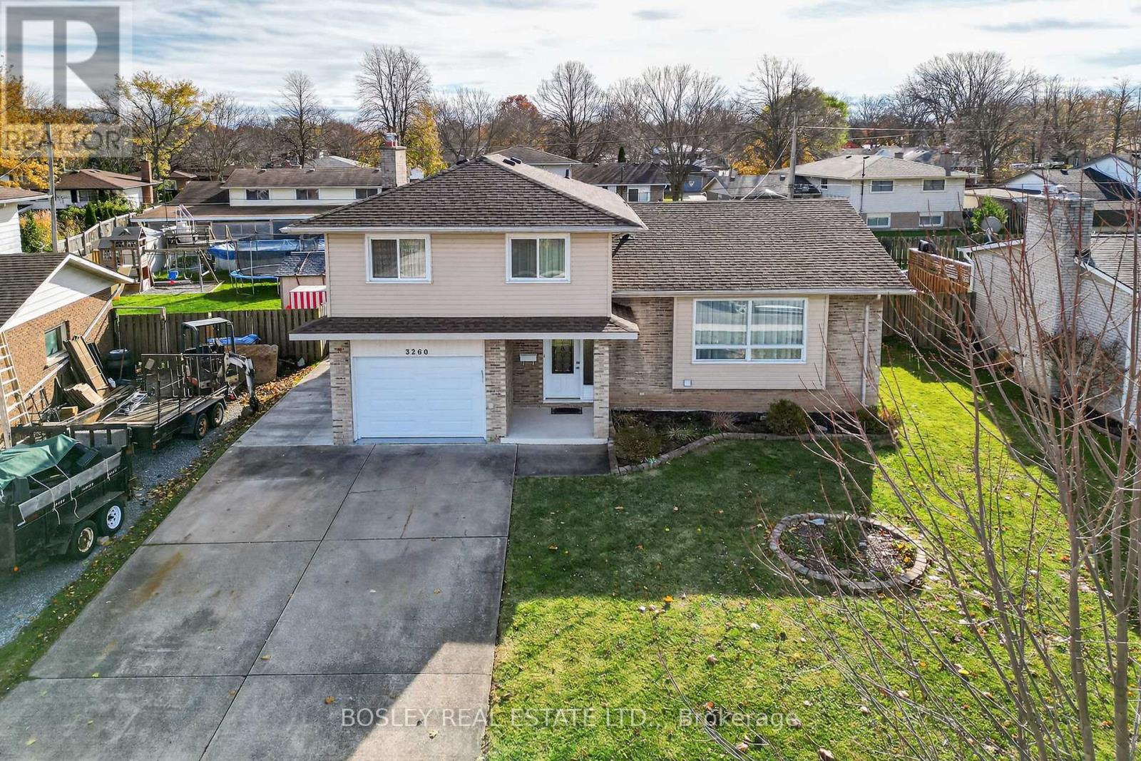 Detached at 3260 HARLEYFORD CRESCENT, Niagara Falls (Chippawa)