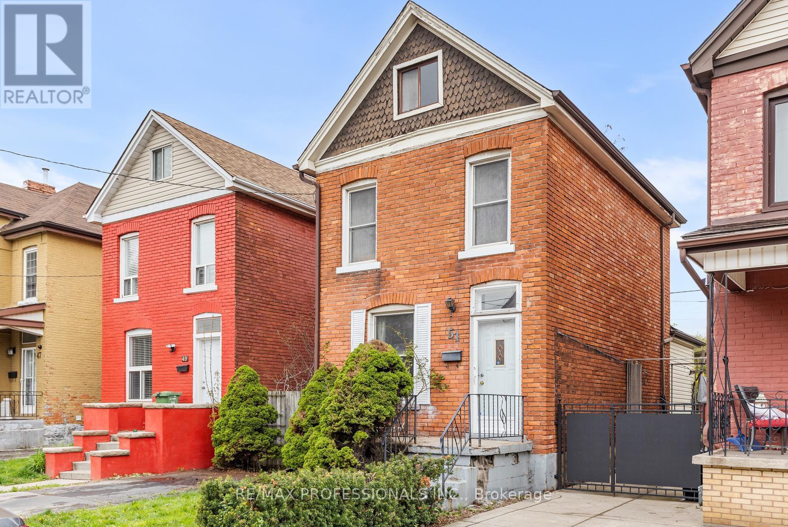 Detached at 51 CLYDE STREET, Hamilton (Landsdale)