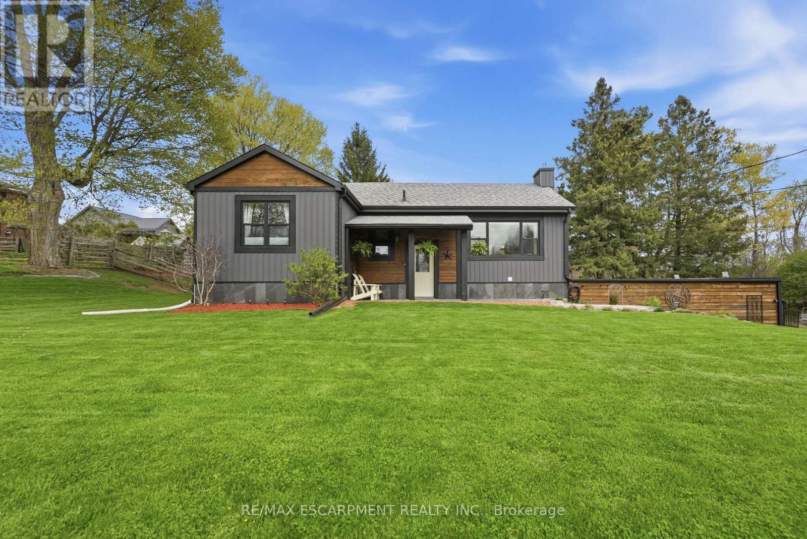 Detached at 577 HARVEST ROAD, Hamilton (Greensville)