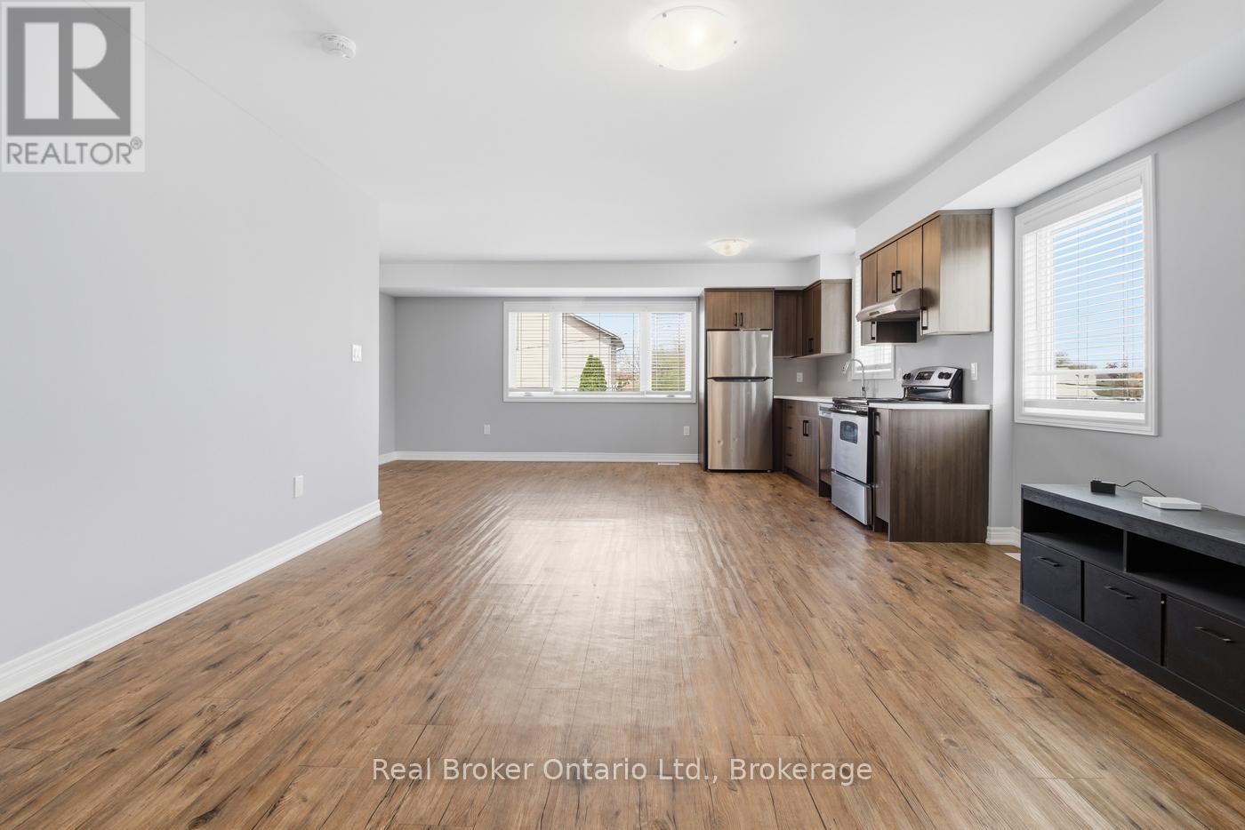 Semi-Detached/Link at 3 HAGAR STREET, Thorold