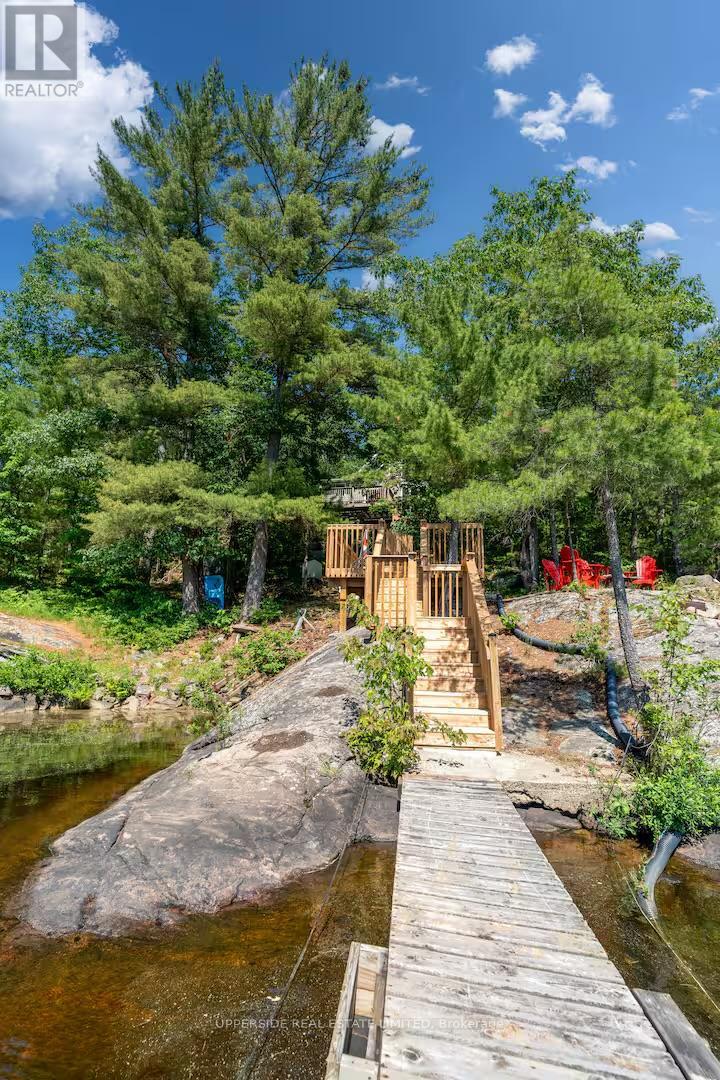 Detached at 1040 OAK ROAD, Gravenhurst