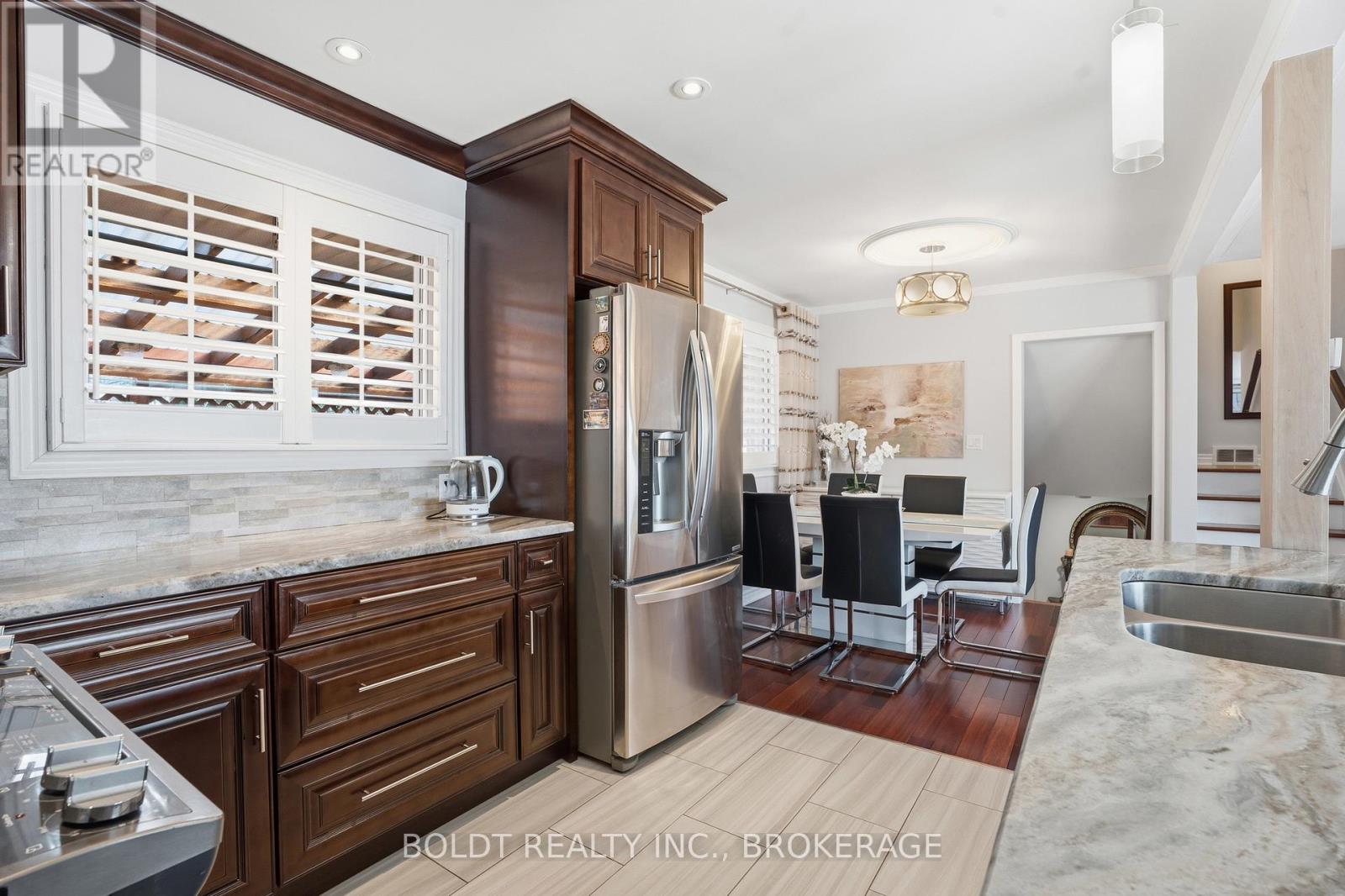 Detached at 628 VINE STREET, St. Catharines