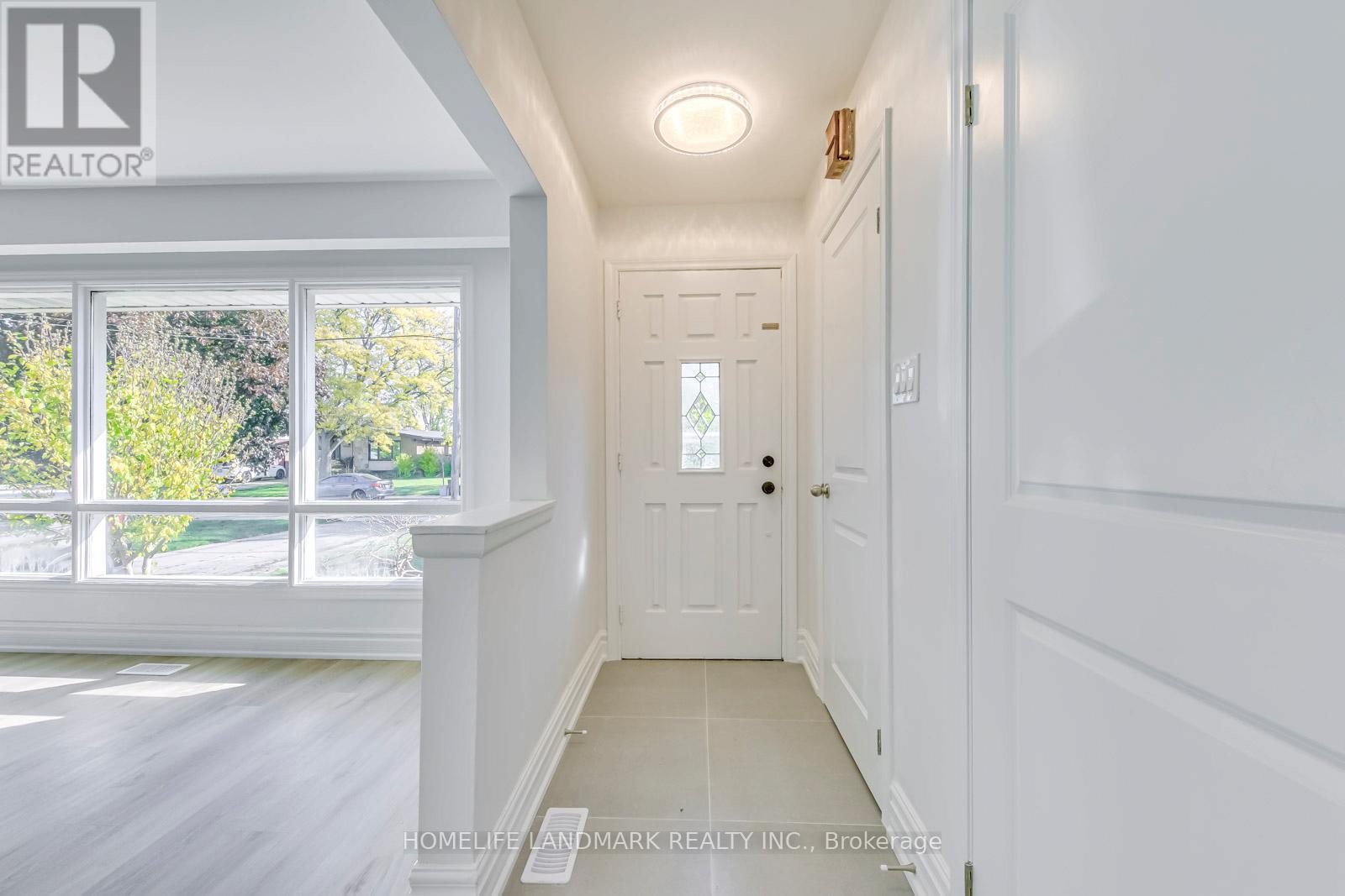 Detached at 146 MANNING AVENUE, Hamilton