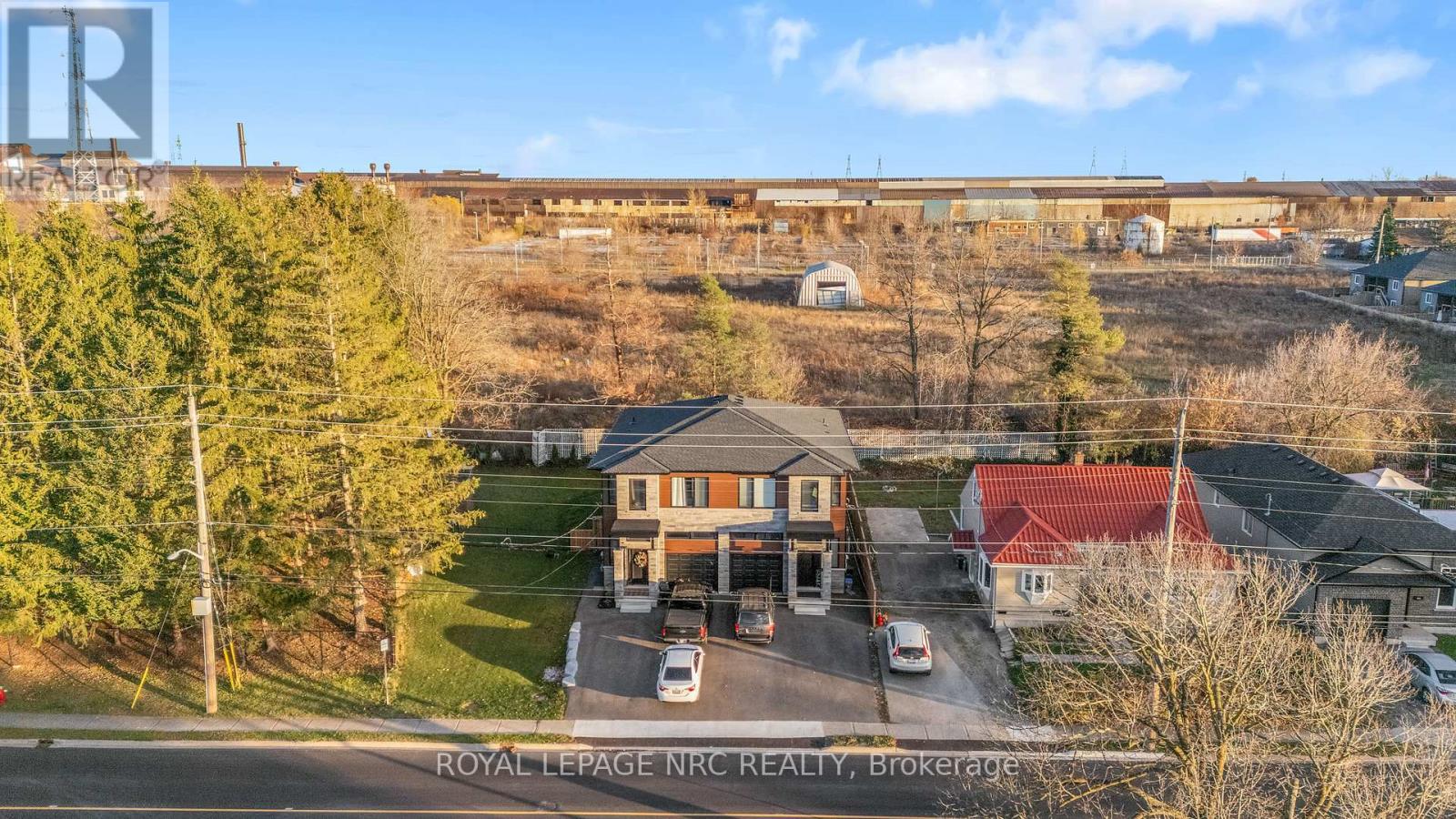 Semi-Detached/Link at LOWER - 318 RIVER ROAD, Welland