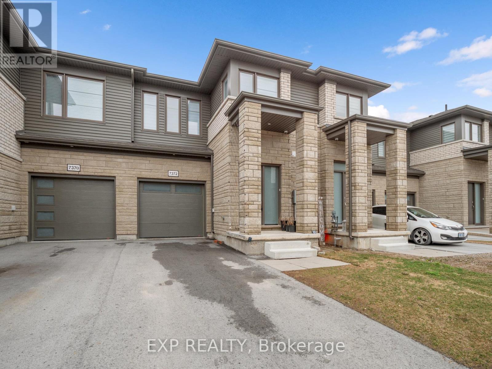 Townhouse at 7372 MARVEL DRIVE, Niagara Falls (Brown)
