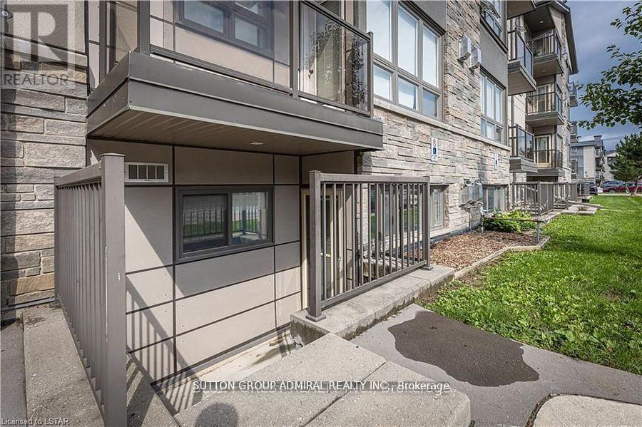 Townhouse at 108 - 5 JACKSWAY CRESCENT, London
