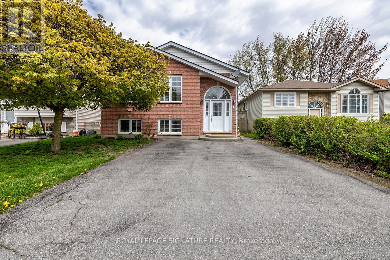 Detached at 23 FARADAY GARDENS, Belleville (Belleville Ward)