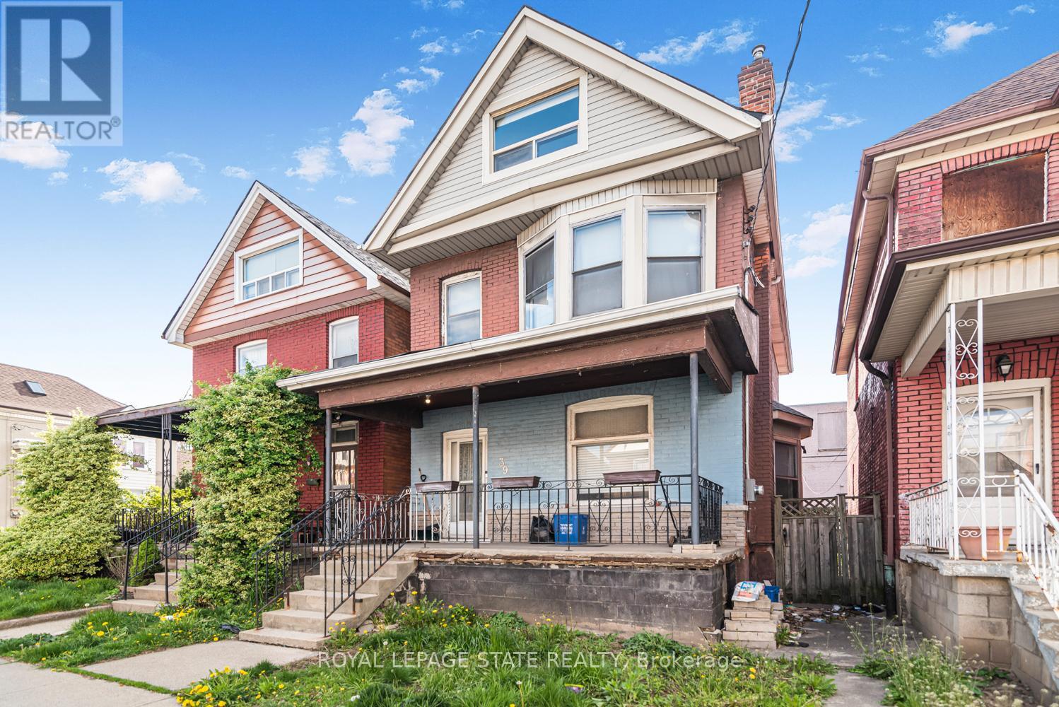 Detached at 39 ARTHUR AVENUE N, Hamilton (Gibson)