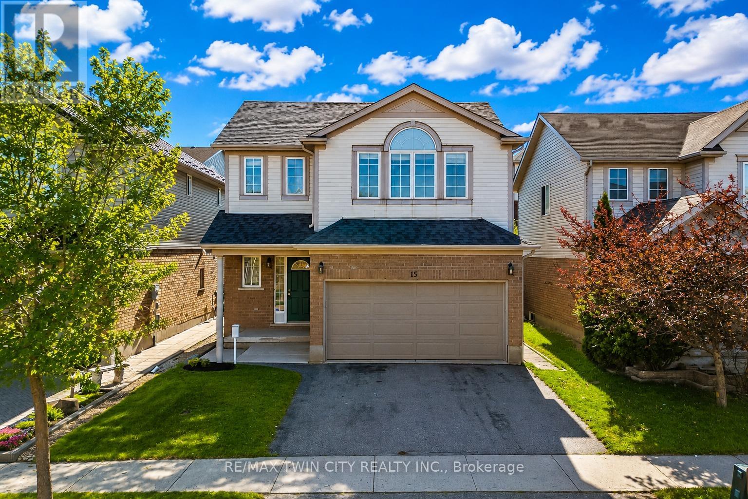 Detached at 15 ISABELLA STREET, Kitchener