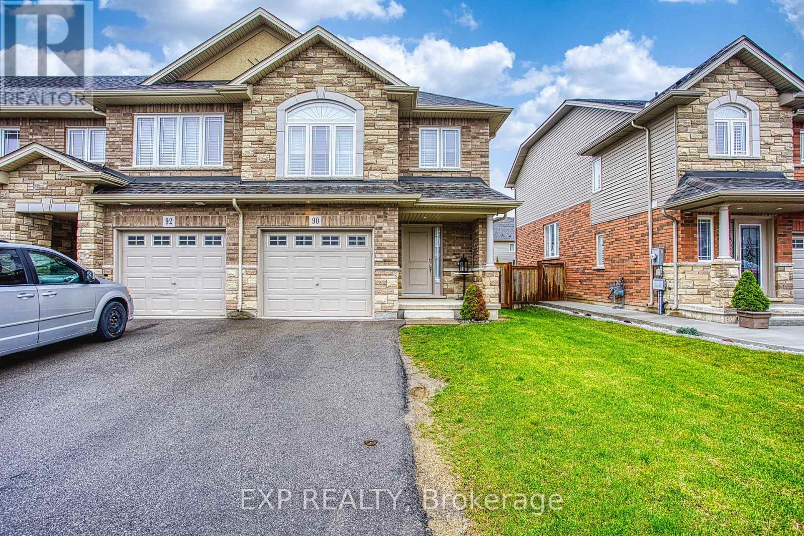Townhouse at 90 CITTADELLA BOULEVARD, Hamilton