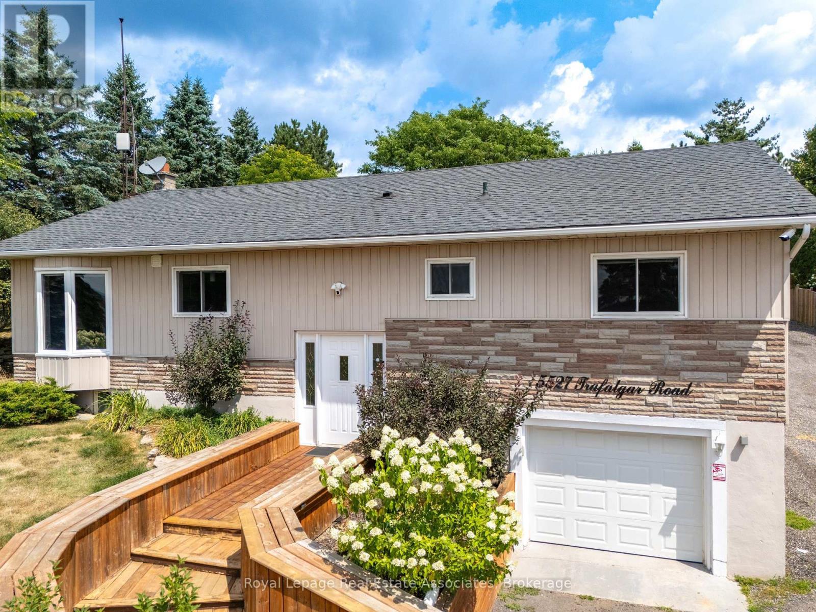 Detached at 5527 TRAFALGAR ROAD, Erin
