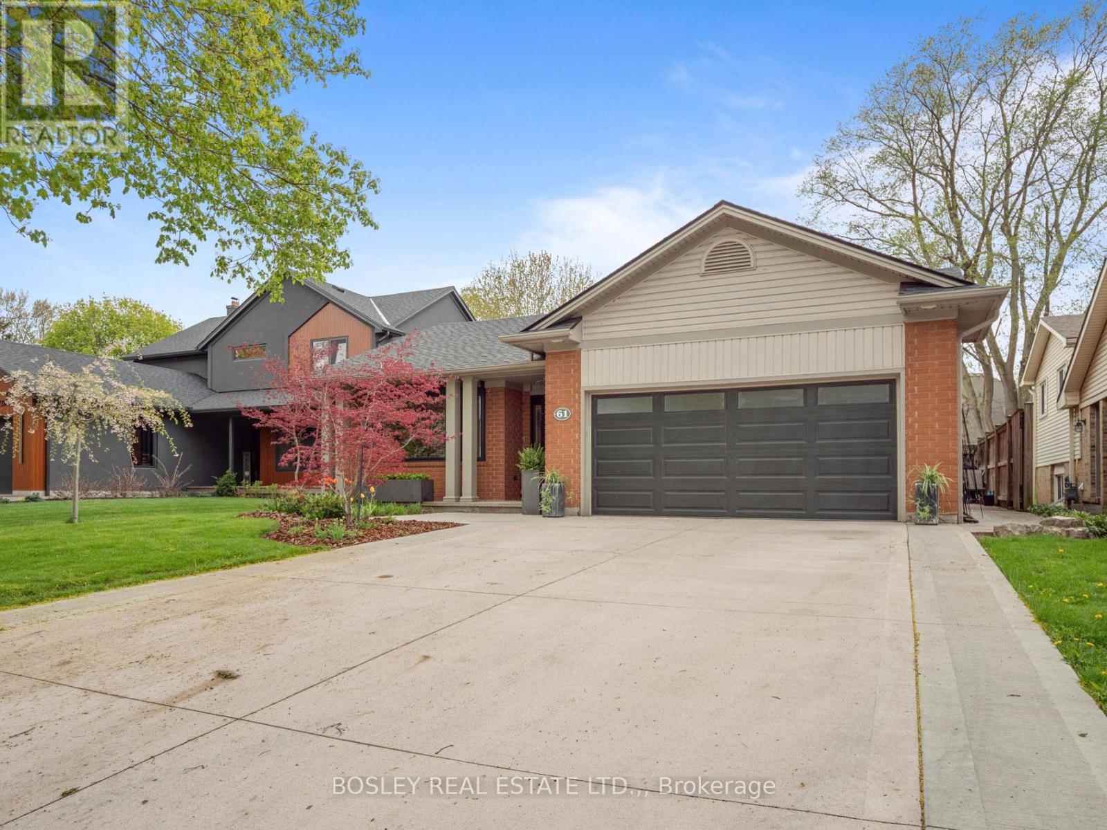 Detached at 61 OCTOBER DRIVE, St. Catharines (Lakeshore)
