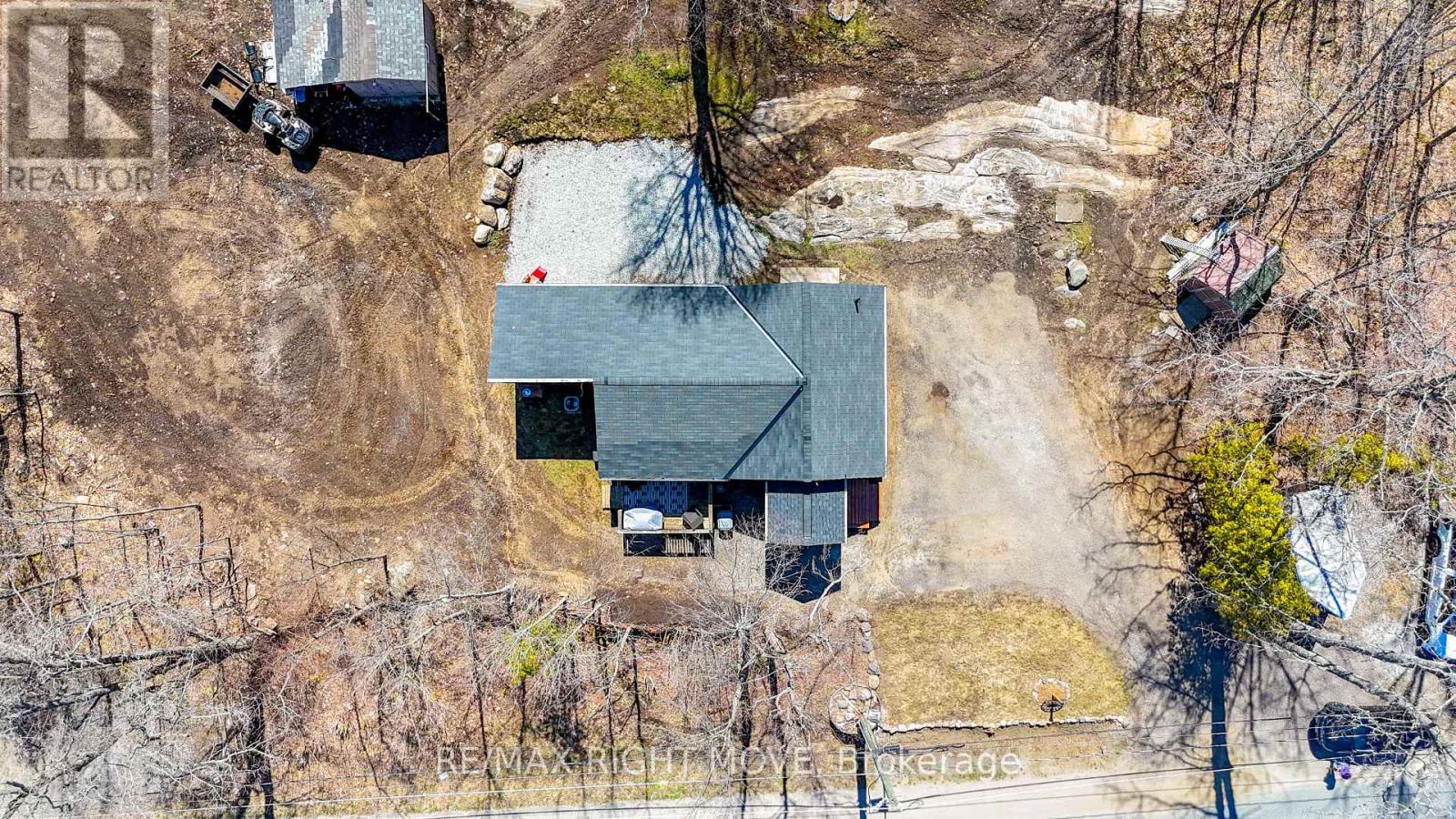 Detached at 203 MUSQUASH ROAD, Gravenhurst (Muskoka (S))