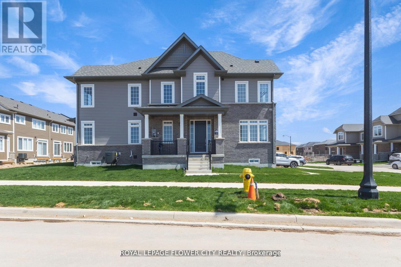 Townhouse at 11 CONBOY DRIVE, Erin