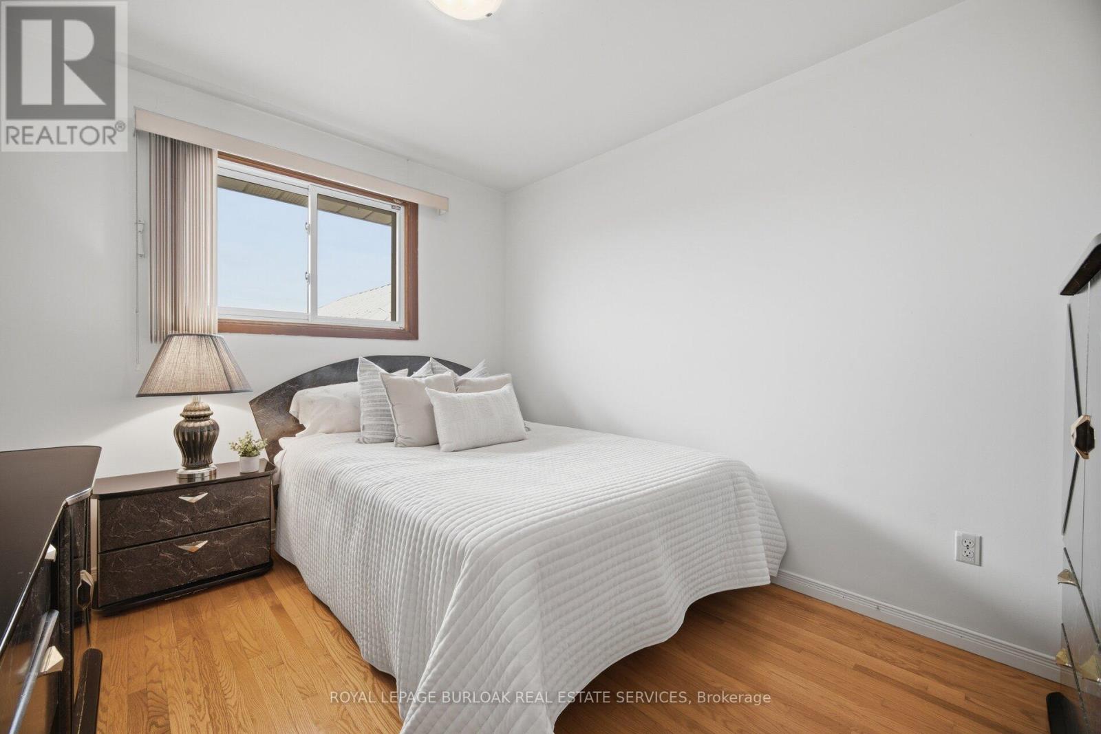 Detached at 31 SUMMERCREST DRIVE, Hamilton