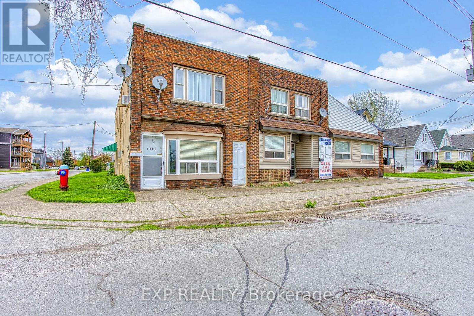 Multiplex at 4727-4729 FERGUSON STREET, Niagara Falls (Downtown)