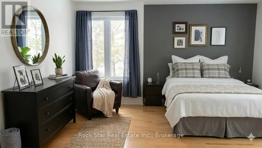 Townhouse at 47 - 1 PLACE D'ARMES PLACE, Kingston