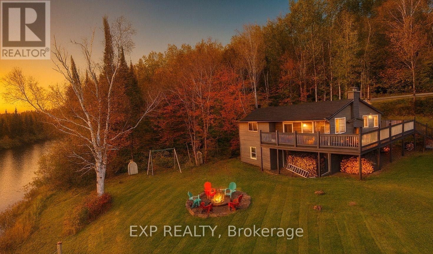 Detached at 249 RIVER DRIVE, Burk's Falls