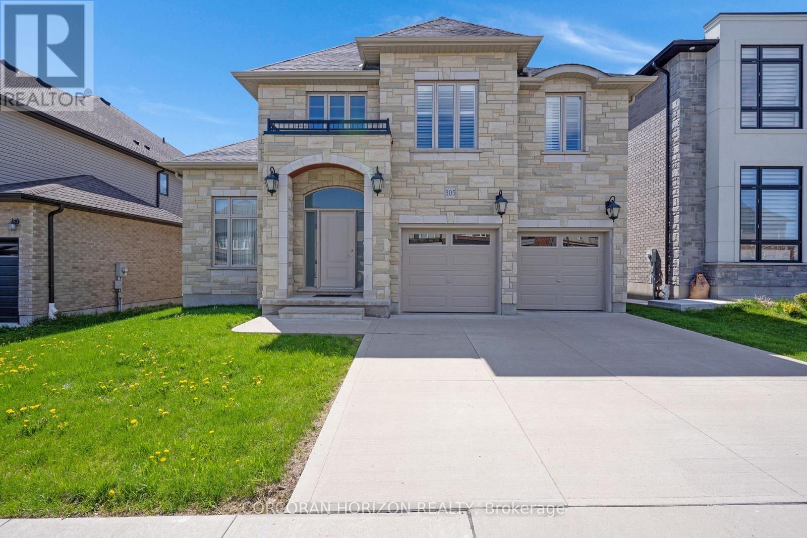 Detached at 305 BLAIR CREEK DRIVE, Kitchener
